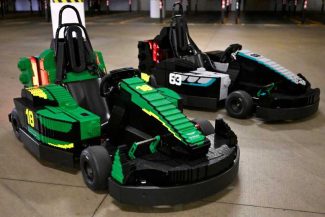 Piloții din Formula 1 vor face un tur de paradă la Silverstone în mașini minuscule construite și cu piese de Lego