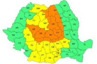 Alerte Cod portocaliu și galben de vreme rea în zone din Transilvania, Moldova, Oltenia și Muntenia, vineri