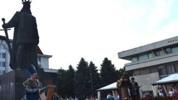 REPORTAJ/O paradă la care au participat peste 400 de persoane a deschis a patra ediție a Festivalului ‘Vasluiul Medieval’ (GALERIE FOTO/VIDEO)