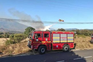 Misiunea pompierilor români în Franța/ Intervenție pentru gestionarea unui incendiu de vegetație și fond forestier