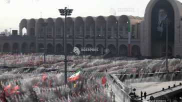 Iran: Zeci de mii de participanți la slujba de înmormântare pentru Ali Khamenei săvârșită în a doua zi a funeraliilor publice