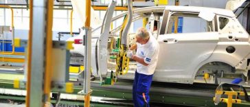 Transformările din industria auto impun reevaluarea politicilor de prețuri de transfer (opinie)