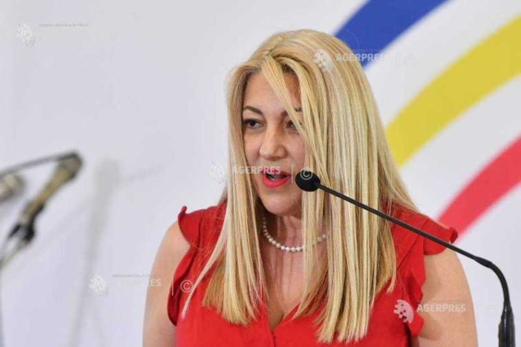 Cristina-Lavinia Arnăutu: Taberele ARC – program care păstrează legătura cu noile generații de români din diaspora (GALERIE FOTO)