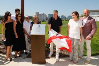 Fotbal: Luis Enrique, în lacrimi, la inaugurarea unei plaje cu numele său la Gijon
