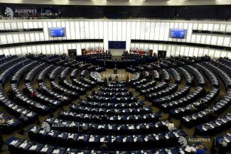 Parlamentul European a confirmat modificările normelor privind drepturile pasagerilor care utilizează transportul aerian