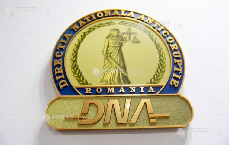Botoșani: Un om de afaceri care a dat mită unor primari a semnat un acord de recunoaștere a vinovăției cu procurorii DNA