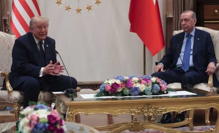 Trump susține că Groelanda ar trebui să fie controlată de SUA, nu de Danemarca