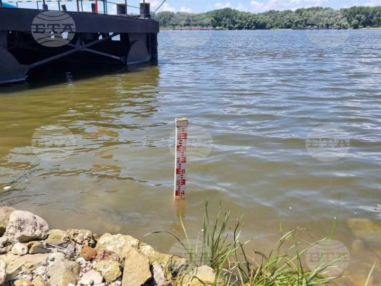 BTA: Nivelul scăzut al Dunării perturbă transportul naval în secțiunea bulgară