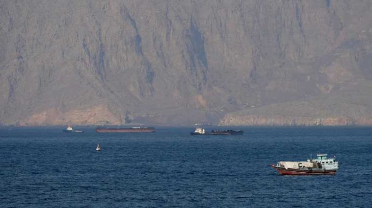 Strâmtoarea Ormuz: 6.000 de marinari încă sunt blocați în regiunea Golfului, avertizează agenția maritimă a ONU