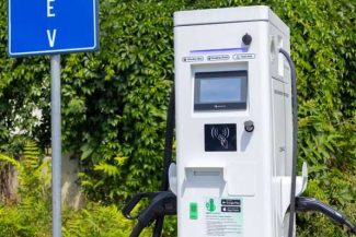 Încă 19 stații de încărcare pentru autovehicule electrice, instalate în municipiul Galați prin PNRR