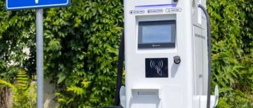 Încă 19 stații de încărcare pentru autovehicule electrice, instalate în municipiul Galați prin PNRR