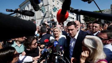 Franța: Deși condamnată penal, Marine Le Pen va face campanie pentru prezidențiale în tandem cu Jordan Bardella