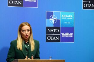 NATO trebuie să acorde atenție și flancului său sudic, afirmă la Ankara premierul italian Giorgia Meloni