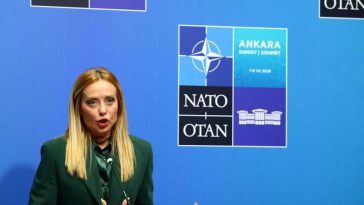 NATO trebuie să acorde atenție și flancului său sudic, afirmă la Ankara premierul italian Giorgia Meloni