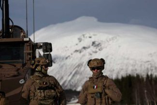 Franța va contribui la forțele terestre avansate ale NATO în țările nordice