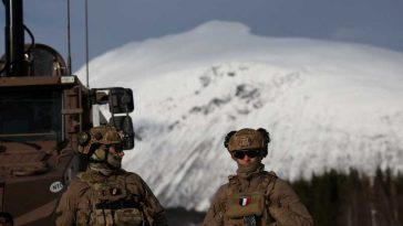 Franța va contribui la forțele terestre avansate ale NATO în țările nordice