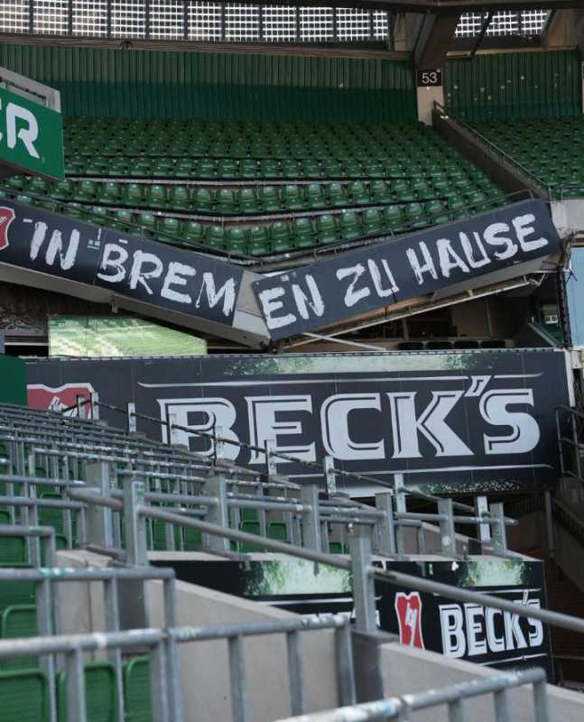 Fotbal: O secțiune a tribunei stadionului echipei Werder Bremen s-a prăbușit