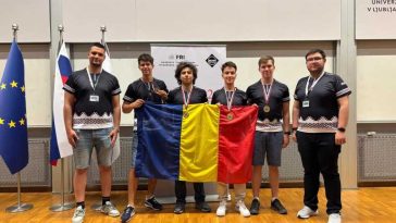 Elevii români au obținut trei medalii de aur și una de argint la Olimpiada de Informatică a Europei Centrale