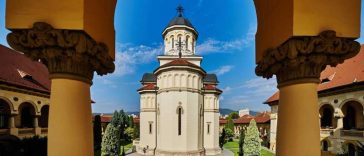 Alba: Arhiepiscopia Ortodoxă condamnă ‘actul regretabil’ de vandalizare a Sinagogii din Alba Iulia
