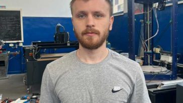 Prototip realizat de un student de la TUIASI, cu 260 lei, cu aplicații în industrie și selectarea inteligentă a deșeurilor (FOTO/VIDEO)