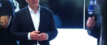 Implicat într-un scandal, primarul conservator din Berlin rennță la candidatură, cu 2 luni înainte de scrutin