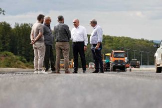 Premierul interimar Ilie Bolojan – vizită de lucru pe șantierul Autostrăzii Transilvania