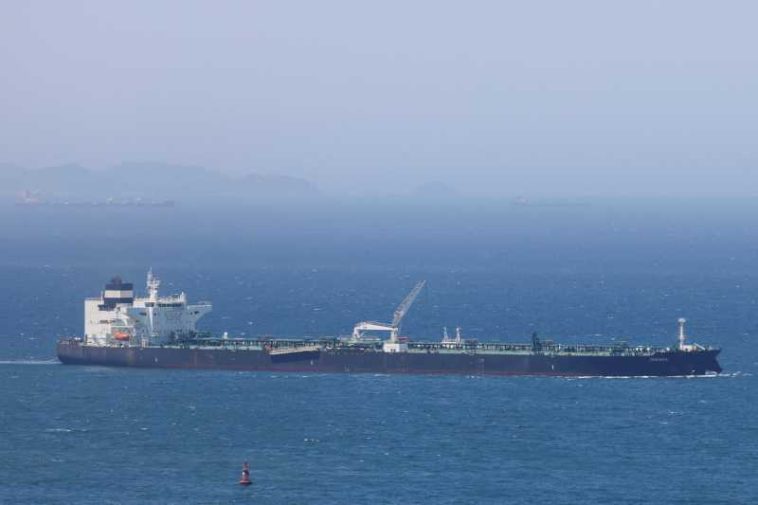 Armata americană anunță că Strâmtoarea Ormuz este ‘deschisă’ și navele tranzitează calea navigabilă