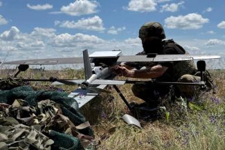 Germania finanțează achiziția a 50.000 de drone de atac pentru #Ucraina (sursă Reuters)