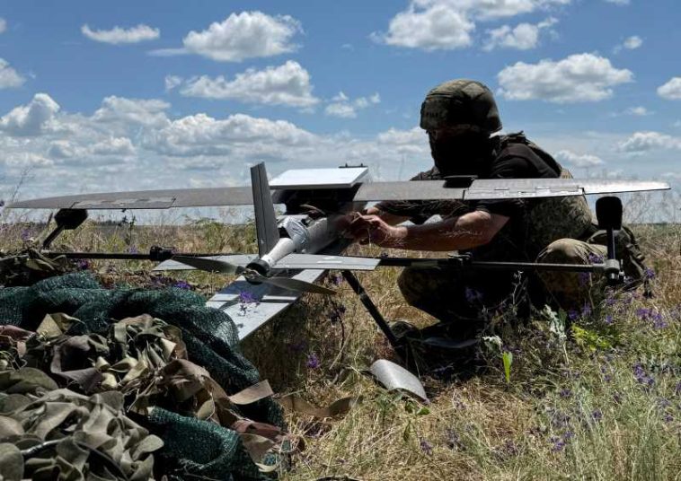 Germania finanțează achiziția a 50.000 de drone de atac pentru #Ucraina (sursă Reuters)