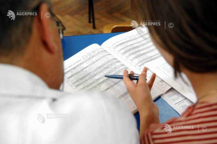 Au început înscrierile pentru admiterea la liceu