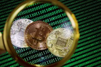 Donald Trump a investit câștigurile din cripto în acțiuni și obligațiuni (Reuters)