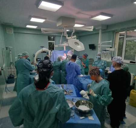 Iași: Evoluție pozitivă pentru pacientul supus primului transplant de cord din regiunea Moldovei
