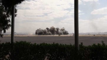 Yemen: Guvernul declară că a atacat aeroportul din Sana’a, controlat de houthi, care acuză Riadul și promit ripostă