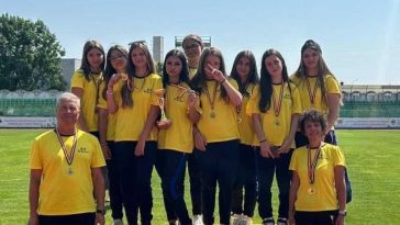Neamț: Zece eleve din comuna Girov reprezintă România la Olimpiada Tinerilor Pompieri din Cehia