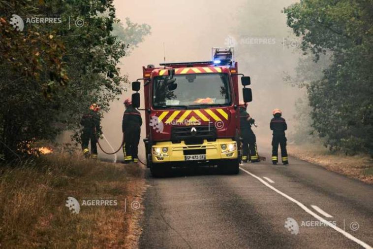 Franța/ Pompierii continuă lupta împotriva incendiului forestier de lângă Paris; două persoane au fost arestate (GALERIE FOTO)