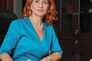 Bihor: Deputata PNL Arina Moș propune un program național de înot și ‘Anul Doina Cornea’