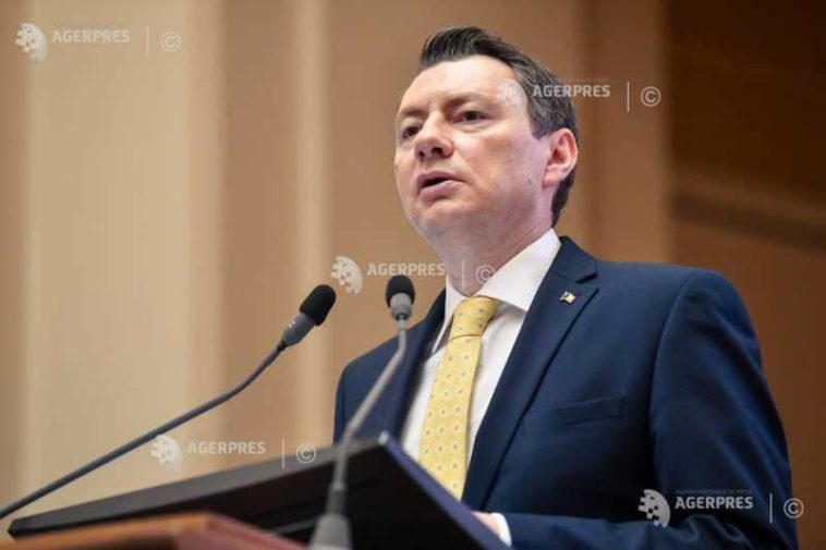 Marinescu (BNR): Politicile economice ne pot duce pe direcții greșite, a căror corijare să necesite costuri vreme de decenii