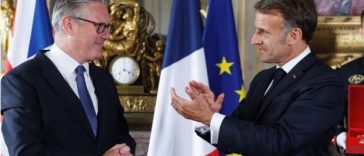 Franța: Emmanuel Macron i-a decernat Legiunea de Onoare lui Keir Starmer