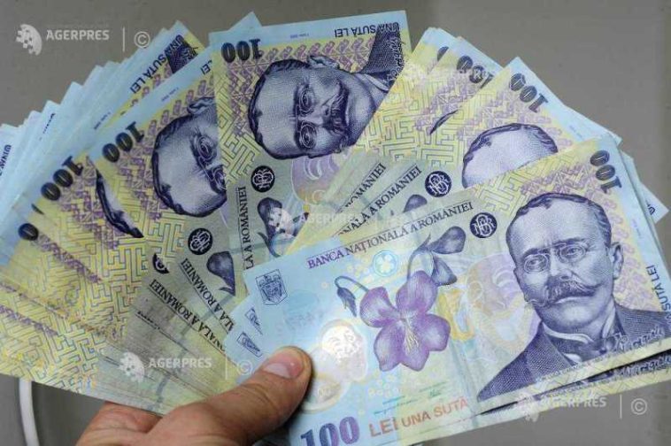 INS: Salariul mediu net s-a diminuat cu 2,7% în luna mai față de aprilie