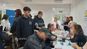 Patru din zece angajați ai Generației Z vor schimba ”foarte probabil” jobul, în următoarele șase luni (studiu)