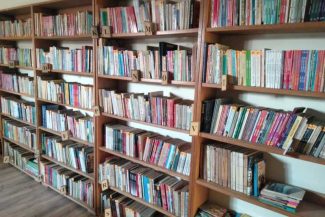 BIBLIOTECA AZI/ Cluj: Bibliotecile comunale, între abandon și vitalitate