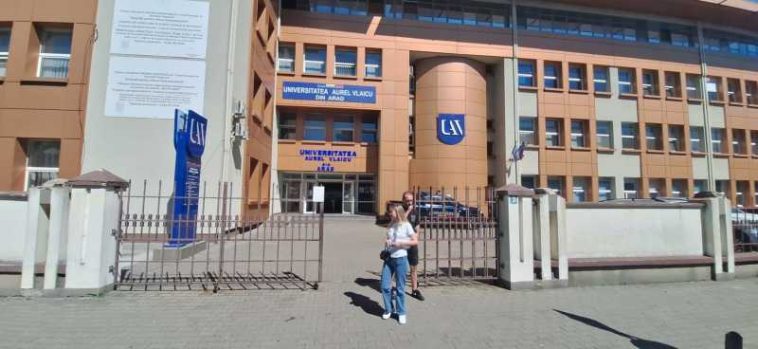 Arad: Peste 800 de locuri sunt bugetate pentru următorul an de studii la Universitatea ‘Aurel Vlaicu’