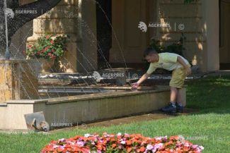 Cod galben de caniculă în patru județe, joi și vineri; informare de vreme călduroasă în toată țara, până sâmbătă dimineața
