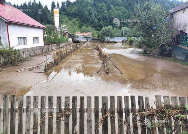 Hidrologi: Cod galben de inundații pe râuri din cinci județe, până vineri dimineața