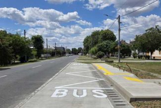 Arad: Transportul public local în Pecica va fi lansat în toamnă; autobuzele electrice comandate au sosit