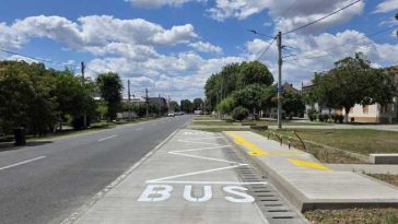 Arad: Transportul public local în Pecica va fi lansat în toamnă; autobuzele electrice comandate au sosit
