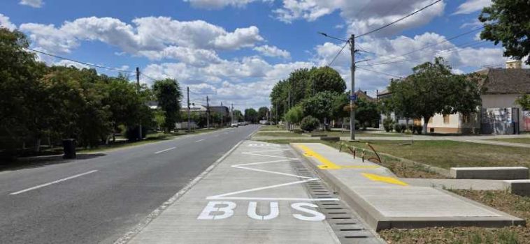 Arad: Transportul public local în Pecica va fi lansat în toamnă; autobuzele electrice comandate au sosit