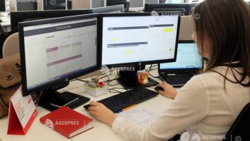 Durata vieții profesionale a crescut în România, dar rămâne cea mai scurtă din UE
