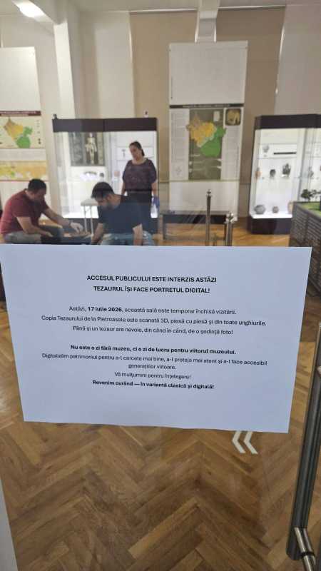 Buzău: O sală a Muzeului Județean, închisă publicului pentru scanarea 3D a copiei Tezaurului de la Pietroasele