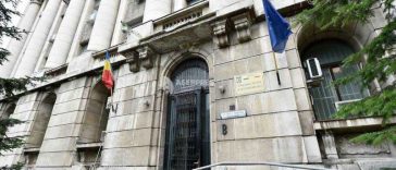Angajații instituțiilor finanțate din venituri proprii vor putea primi sporuri de până la 20%